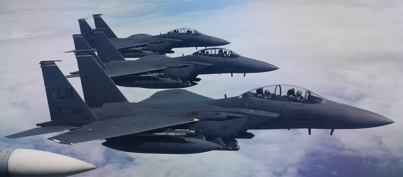 F-15: Ο αμερικανικός «αετός» που θα πετά για πολλά χρόνια ακόμα (βίντεο)